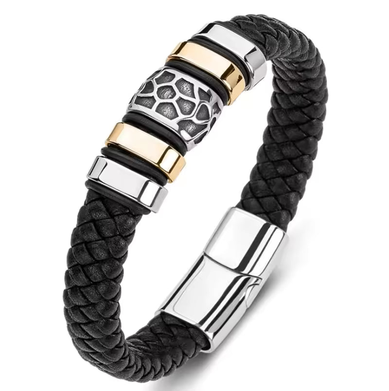 Classic multi-layered leather bracelet