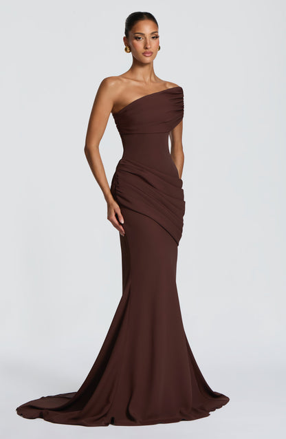 KASIA I Vestido de capa caída