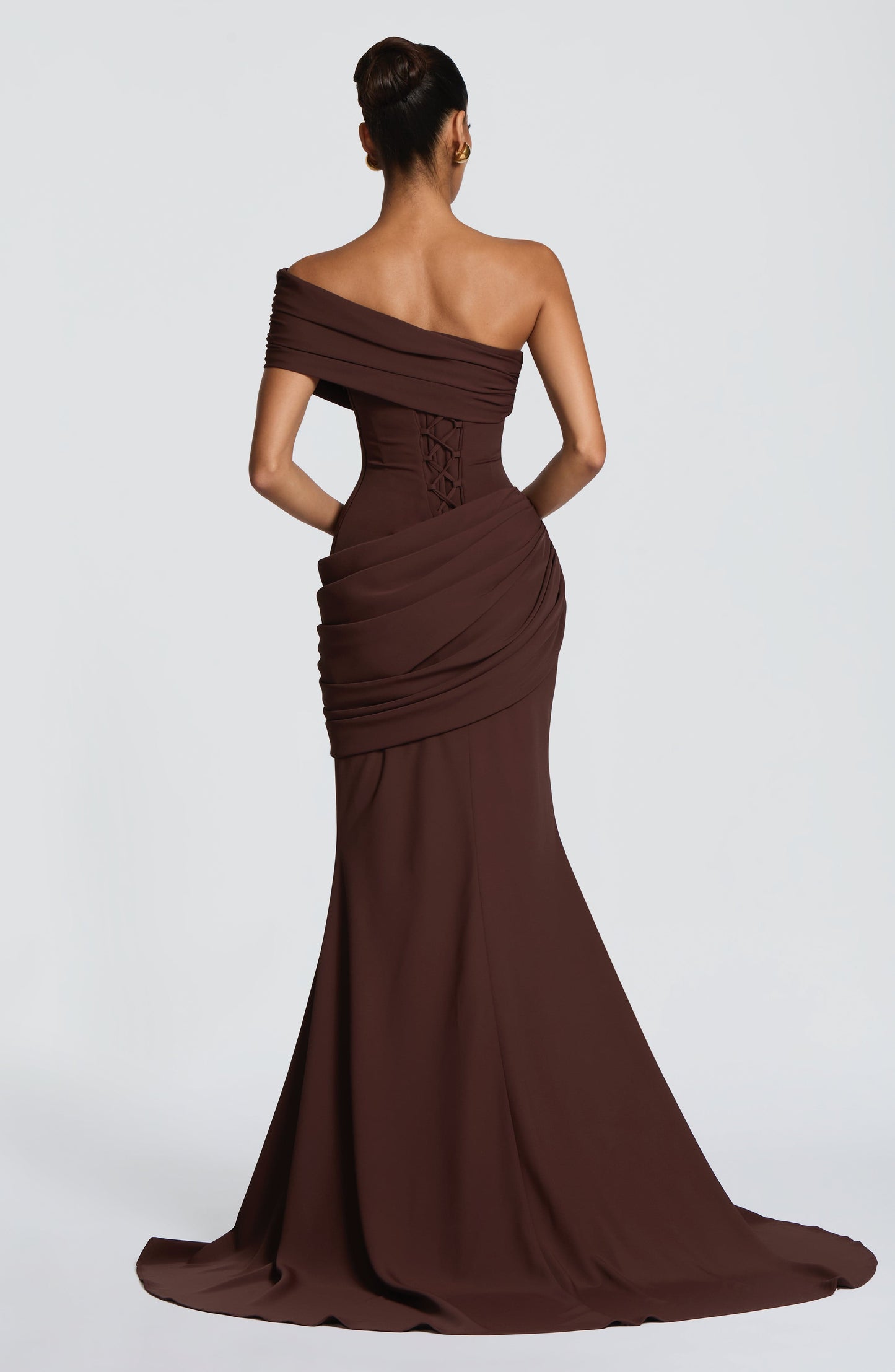 KASIA I Vestido de capa caída