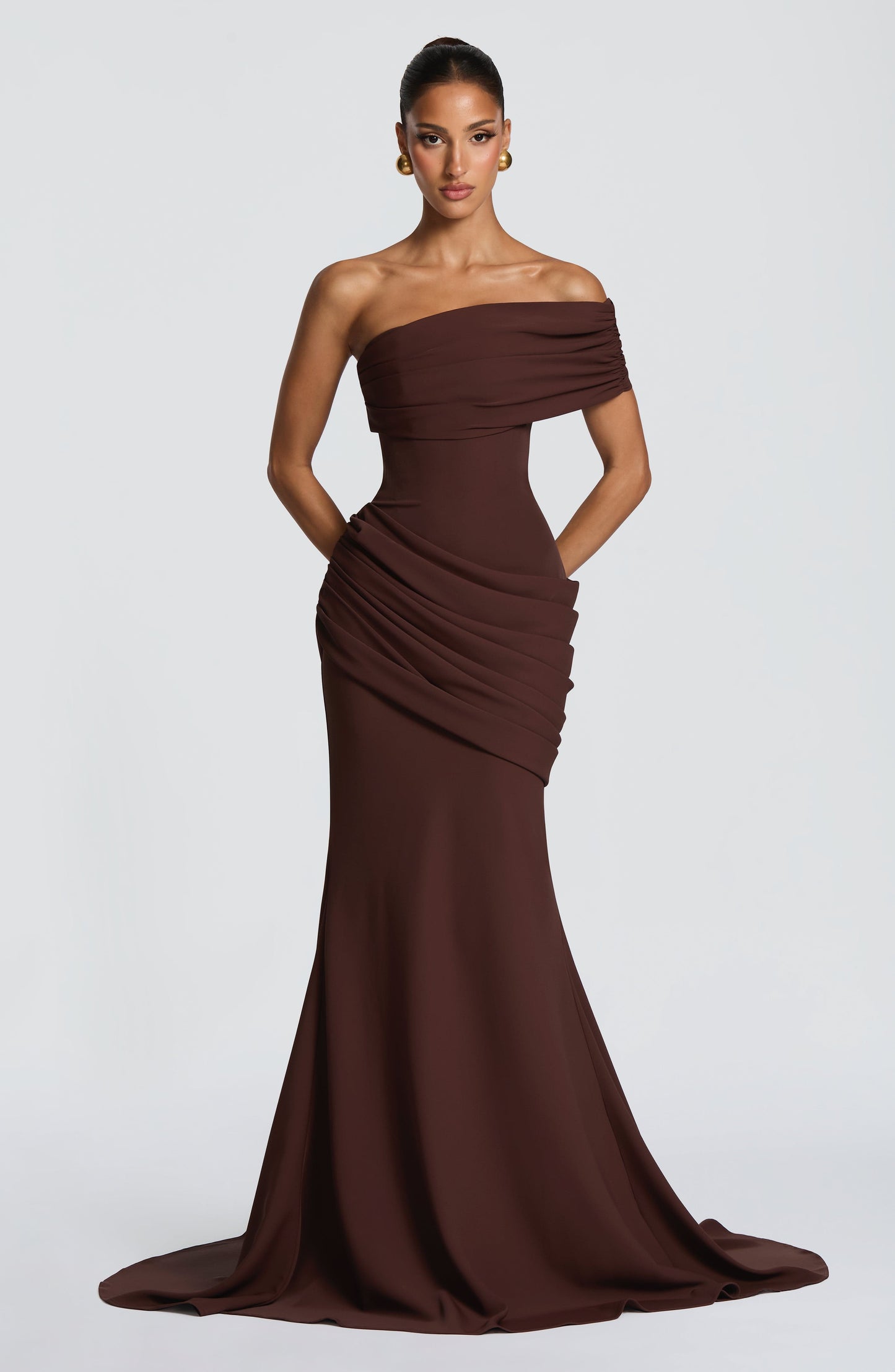 KASIA I Vestido de capa caída